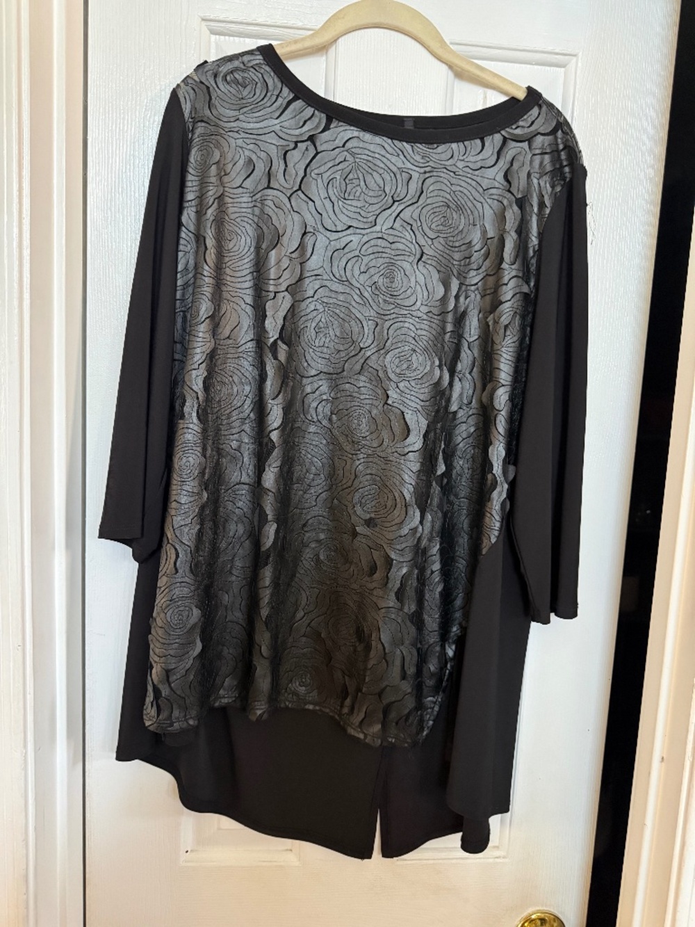 Vintage IC Collection black leather look high low top in size XL